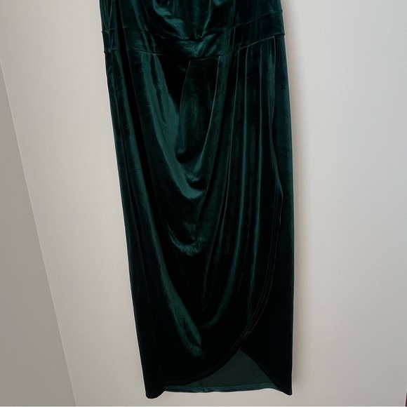 Luxedo Size 2X NWT Emerald Green Formal Dress - Picture 3 of 13